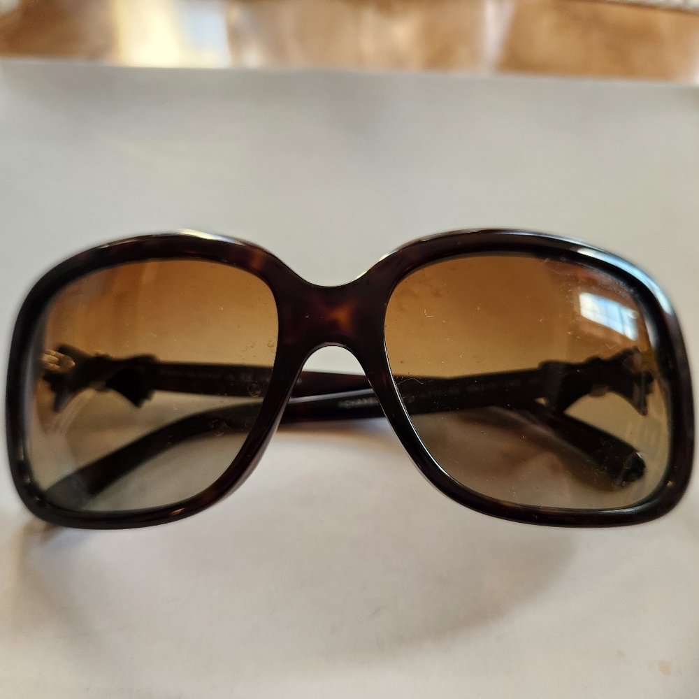 Chanel Tortoise Acetate Sunglasses with Bow and Case